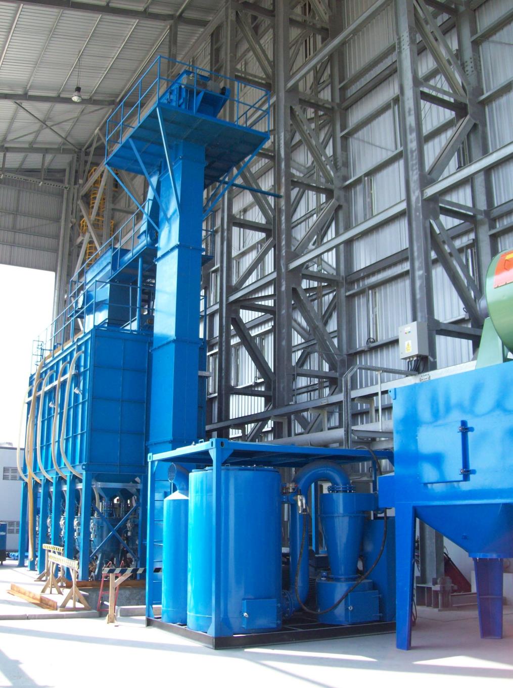 江蘇拋丸機(jī)除銹設(shè)備 原廠在拋丸機(jī)上配套的除塵器有什么優(yōu)勢?